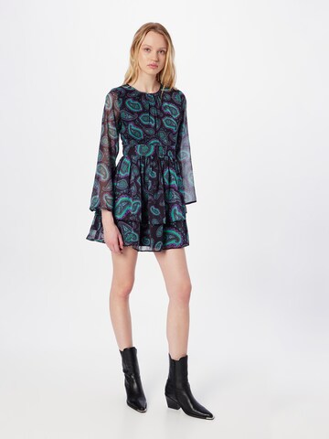 Robe Warehouse en noir : devant