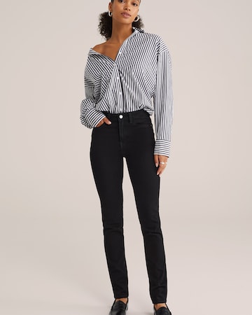 WE Fashion Skinny Fit Дънки в черно