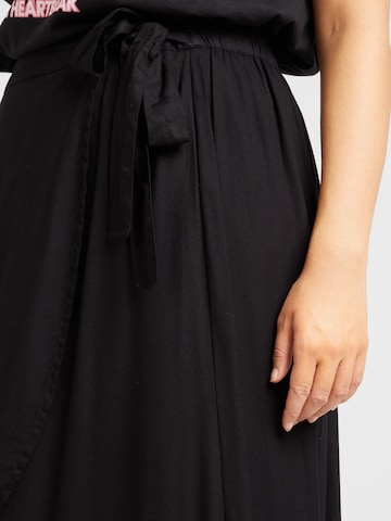 PIECES Curve Spódnica 'TALA' w kolorze czarny