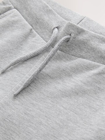 Effilé Pantalon Next en gris