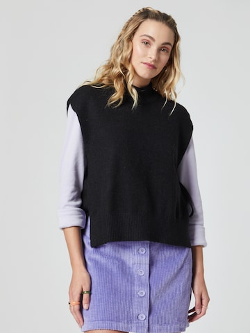 florence by mills exclusive for ABOUT YOU Sweater 'Meadow' in Black: front
