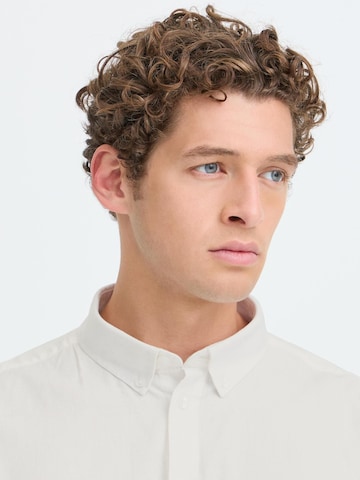 Casual Friday Regular fit Button Up Shirt 'Anton' in White