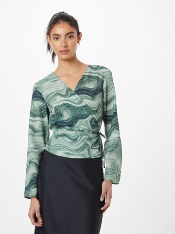 Monki - Blusa en verde: frente