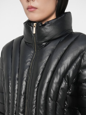 ARMANI EXCHANGE Φθινοπωρινό και ανοιξιάτικο μπουφάν σε μαύρο