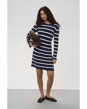 SOAKED IN LUXURY - Vestido em azul