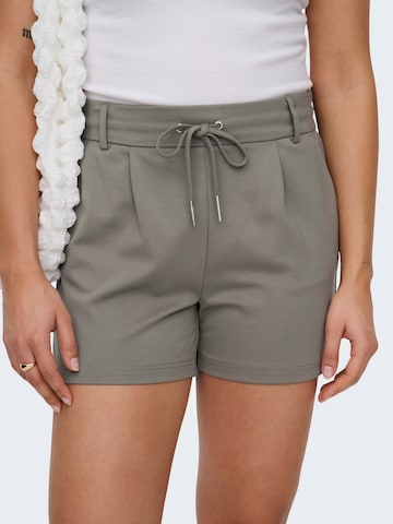 ONLY Regular Laskoshousut 'ONLPoptrash' värissä vihreä