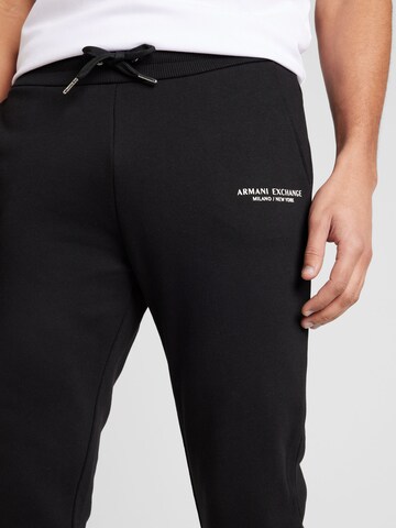 Tapered Pantaloni de la ARMANI EXCHANGE pe negru