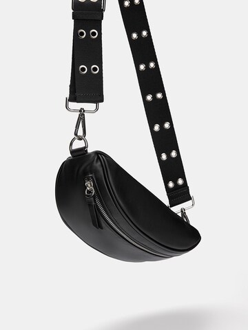 Pull&Bear Belt bag in Black