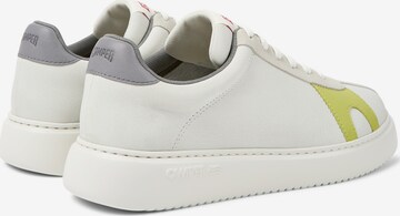 Baskets basses CAMPER en blanc