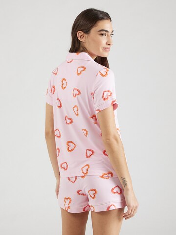 Chelsea Peers - Pijama en rosa