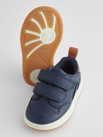 Baskets Next en bleu