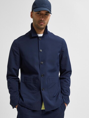 Coupe regular Veste bavaroise SELECTED HOMME en bleu