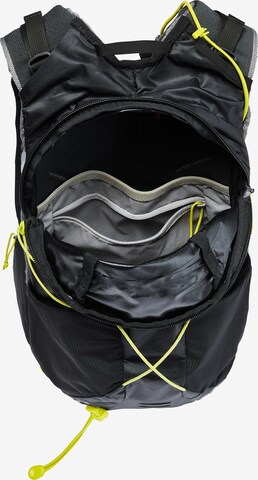 VAUDE Sports Backpack 'Trail Spacer 8' in Black