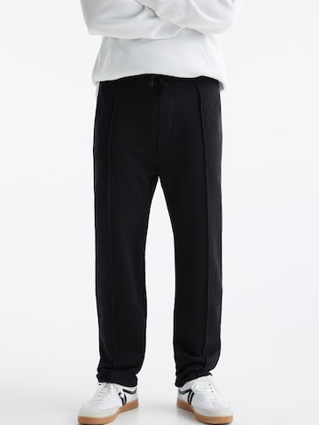 Pull&Bear Regular Broek in Zwart: voorkant