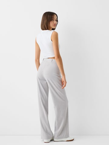 Wide Leg Pantalon à plis Bershka en gris