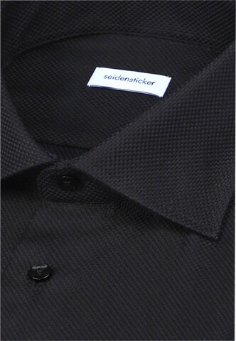 Coupe regular Chemise business SEIDENSTICKER en noir