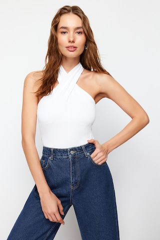 Trendyol - Top em branco: frente