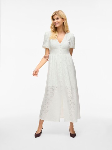 Robe 'VIKawa' VILA en blanc : devant