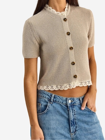 Cardigan Bianco Lucci en beige
