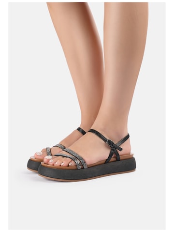 INUOVO Sandals in Black: front