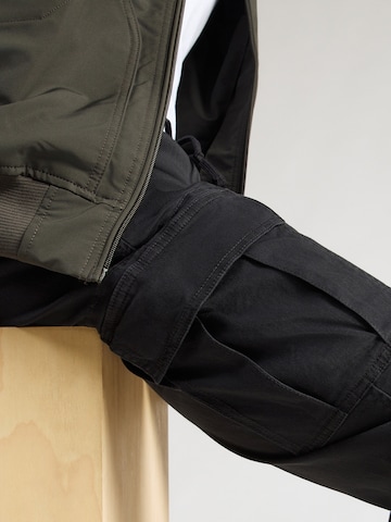 HOLLISTER Tapered Cargobroek in Zwart