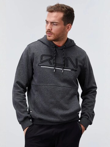 Tommy Life Sweatshirt in Grey: front