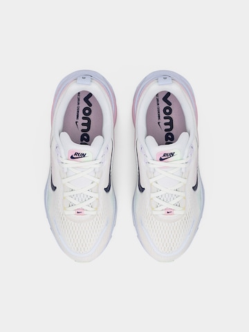 NIKE Sportssko 'VOMERO 18' i hvid