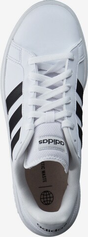 ADIDAS ORIGINALS Sneaker in Weiß