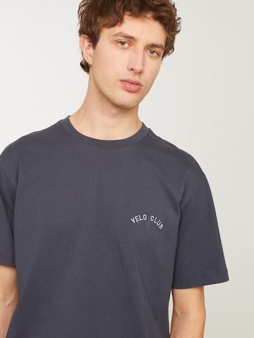 recolution Bluser & t-shirts 'APOSERIS VELO CLUB' i grå