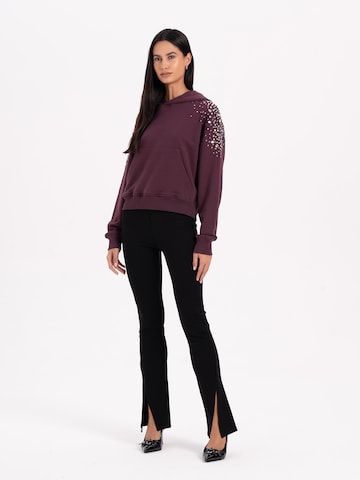 Sweat-shirt MYLAVIE by Sarah Harrison en rouge