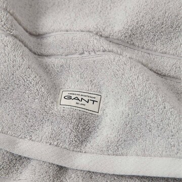 GANT Towel in Grey