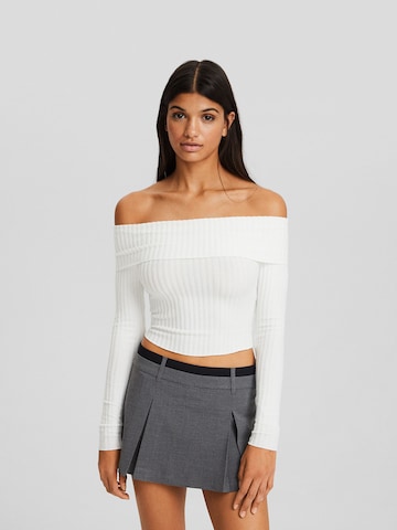 Bershka Sweater in Beige: front