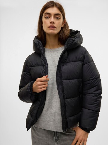 VERO MODA Between-Season Jacket 'VMDINA' in Black