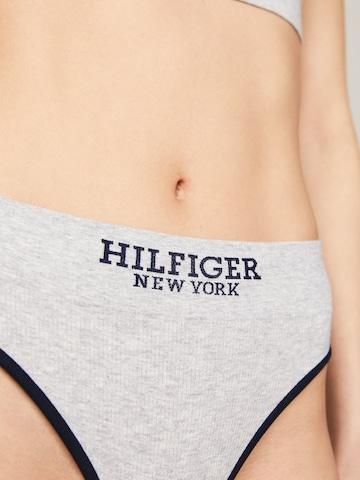 TOMMY HILFIGER Thong in Grey