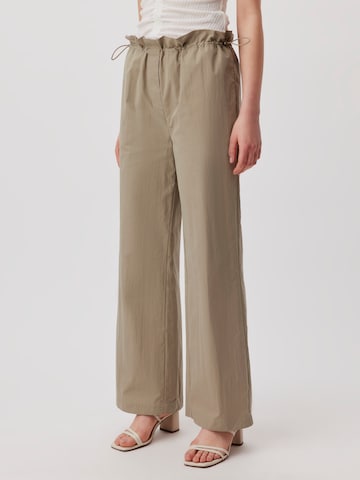 Wide Leg Pantalon 'Adlin' LeGer by Lena Gercke en vert : devant