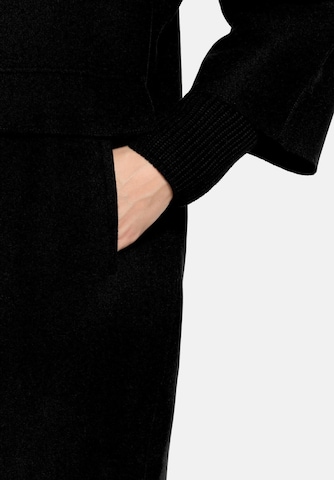 Cappotto invernale di Betty Barclay in nero