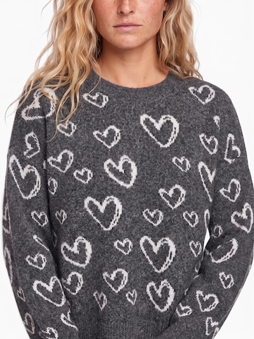VERO MODA Neulepaita 'VMDOFFY' värissä harmaa