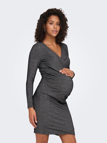 Rochie 'OLMRIGA' de la Only Maternity pe gri: față
