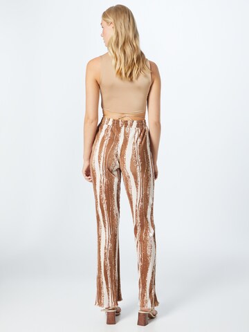 évasé Pantalon Nasty Gal en marron