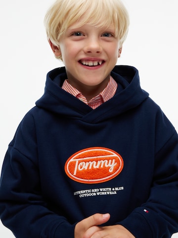 TOMMY HILFIGER Sweatshirt in Blauw: voorkant