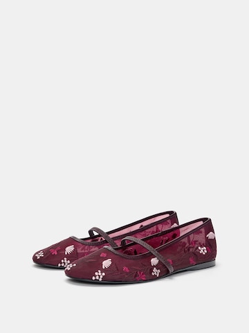 Pull&Bear Strap ballerina in Red