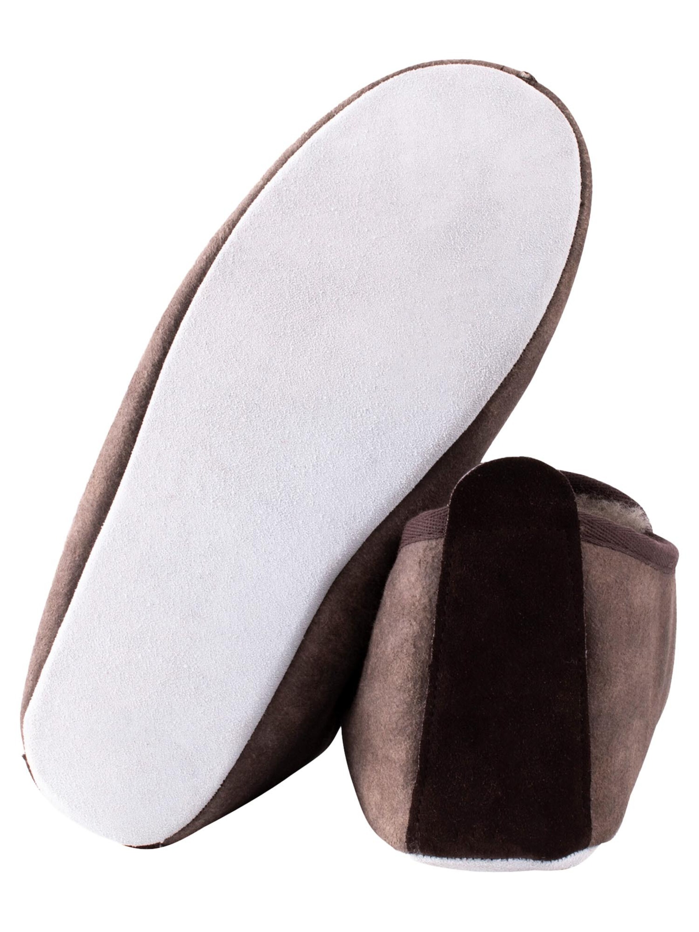 SHEPHERD Slippers 'Malte' in Brown