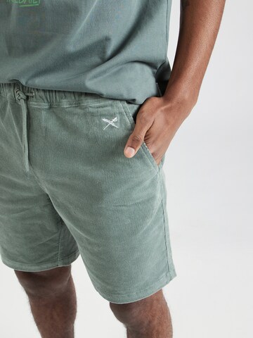 Iriedaily Regular Trousers 'Corvin' in Green