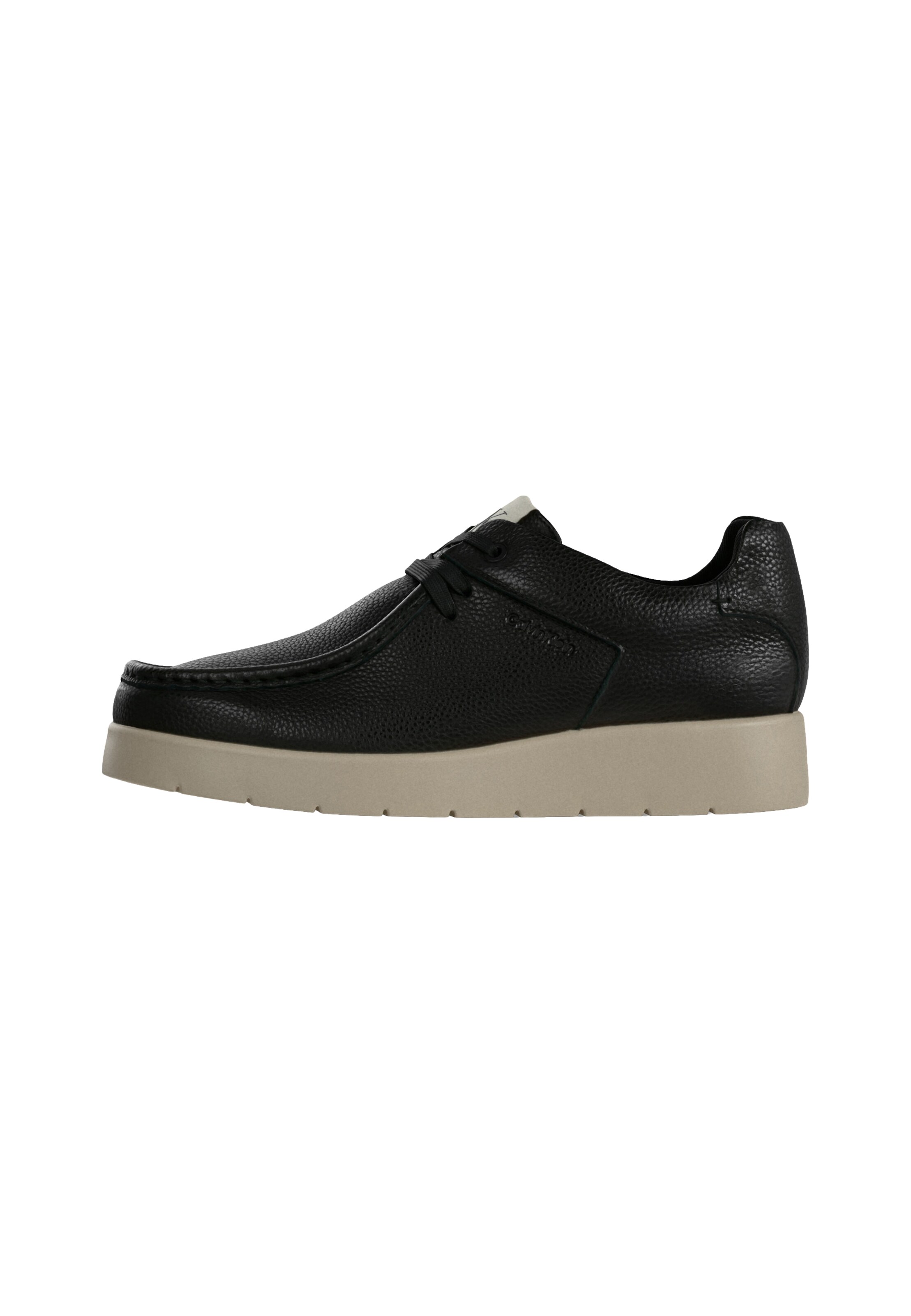 Calvin Klein Chukka Boots in Black: front