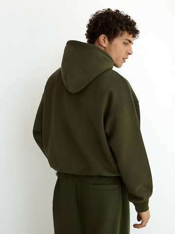 Bluză de molton de la Bershka pe verde