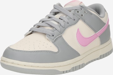Nike Sportswear Низкие кроссовки 'Dunk Next Nature' в Серый: спереди