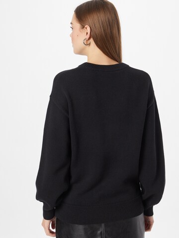 GAP Sweater in Black