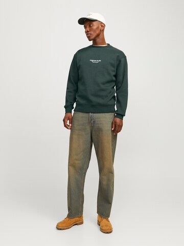 JACK & JONES Sweatshirt 'JWHVESTERBRO' in Grün