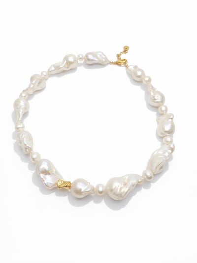 LA MAISON GISEL B. Cadena 'Choker Aria' en 36 - 38cm en oro / blanco perla, Vista del producto