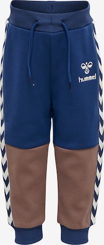 Hummel Tapered Sportbroek 'Olek' in Blauw: voorkant